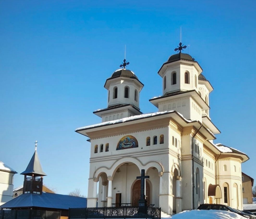 Biserica „Adormirea Maicii Domnului”, Șișești